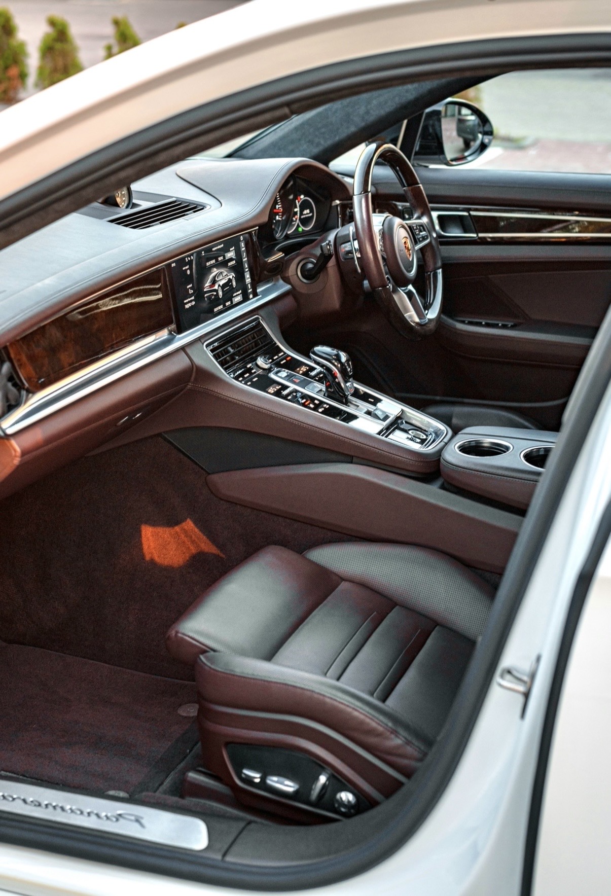 Porsche Panamera interior after a deep interior clean and leather conditioning